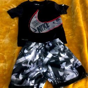 Boys Nike Dri Fit matching outfit 2T